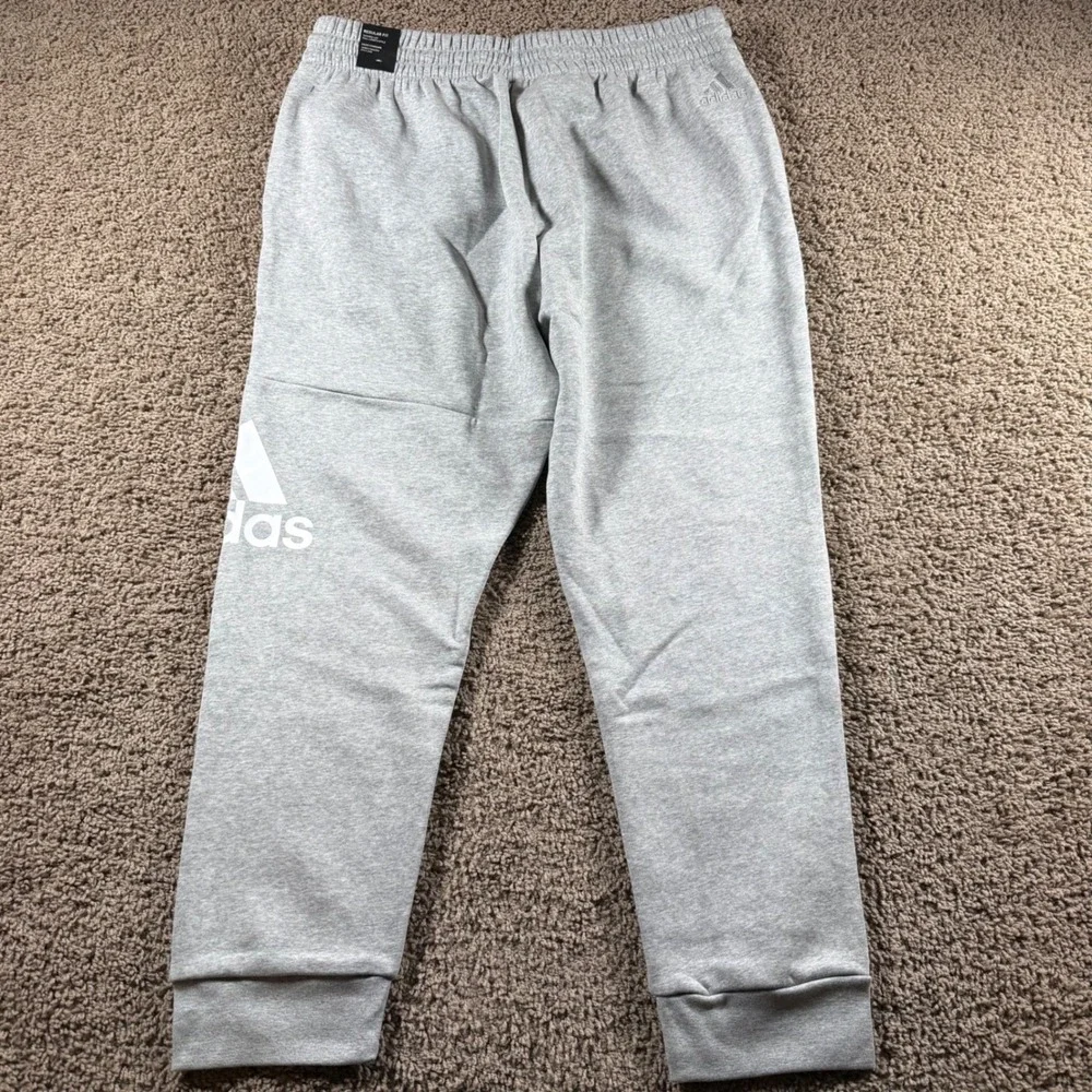 Adidas Fleece Tapered Joggers Grey NEW mens XL/S athletic sweatpants cozy casual